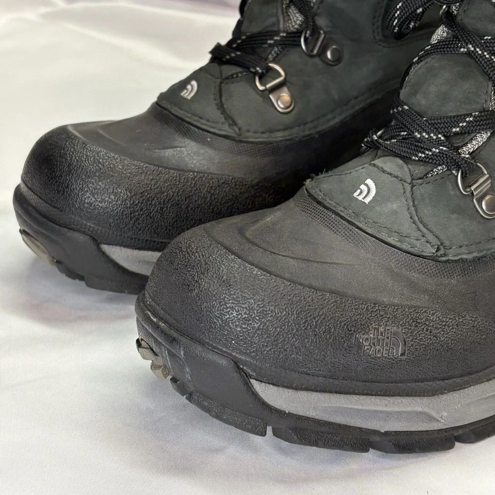 The North Face Chilkat Waterproof Duck Boots Women's 8.5‎ LaceUp Snow PrimaLoft